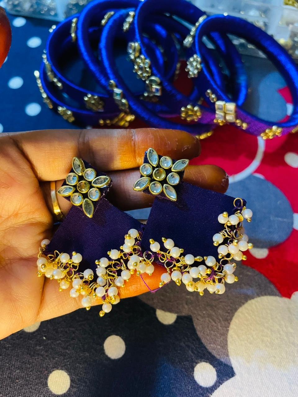 রেশমি সুতার হ্যান্ড মেইড চুরি, কানের দুল ও আংটি সেট